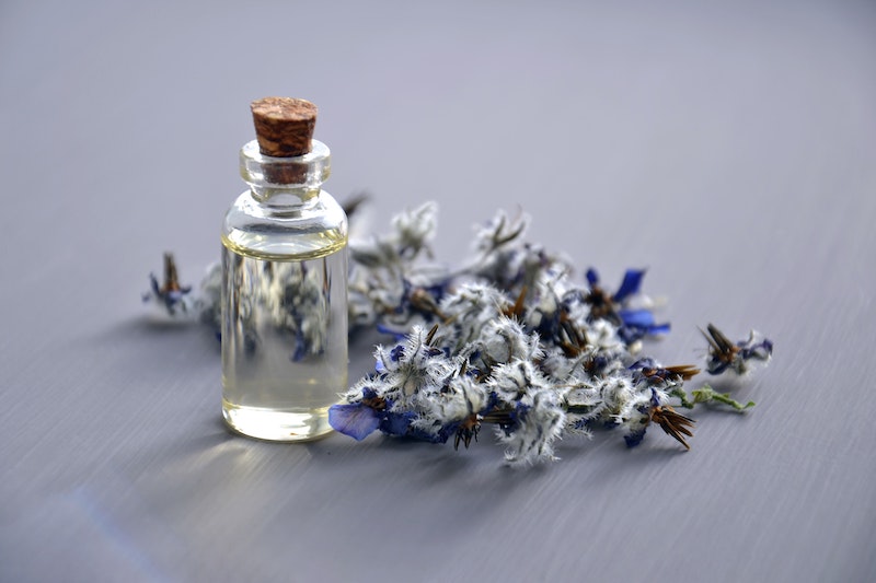 huile-essentielle-contre-le-stress-aromathérapie